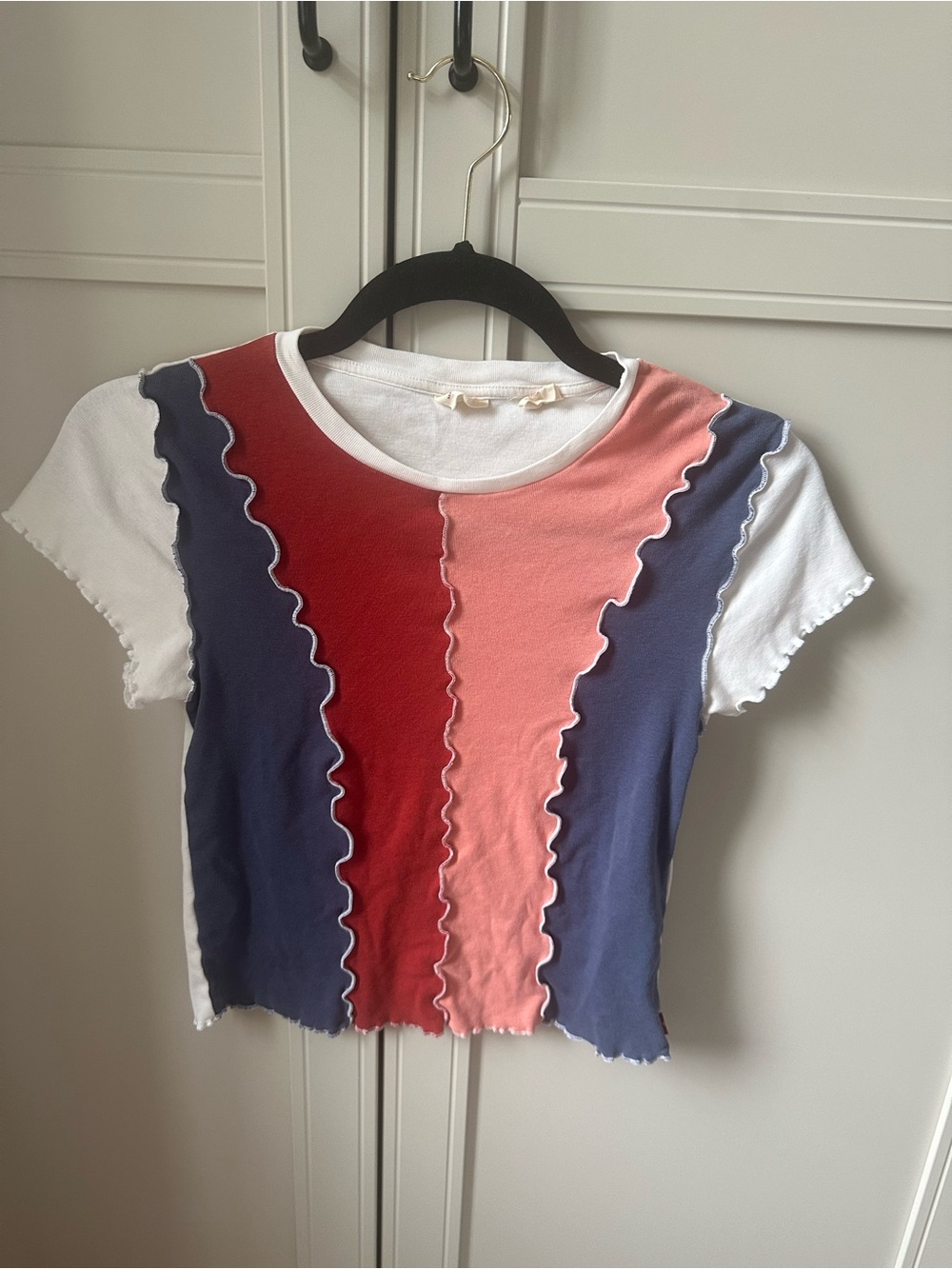 Levi's Pink, Navy, White Colorblock Ruffle Crop Top S